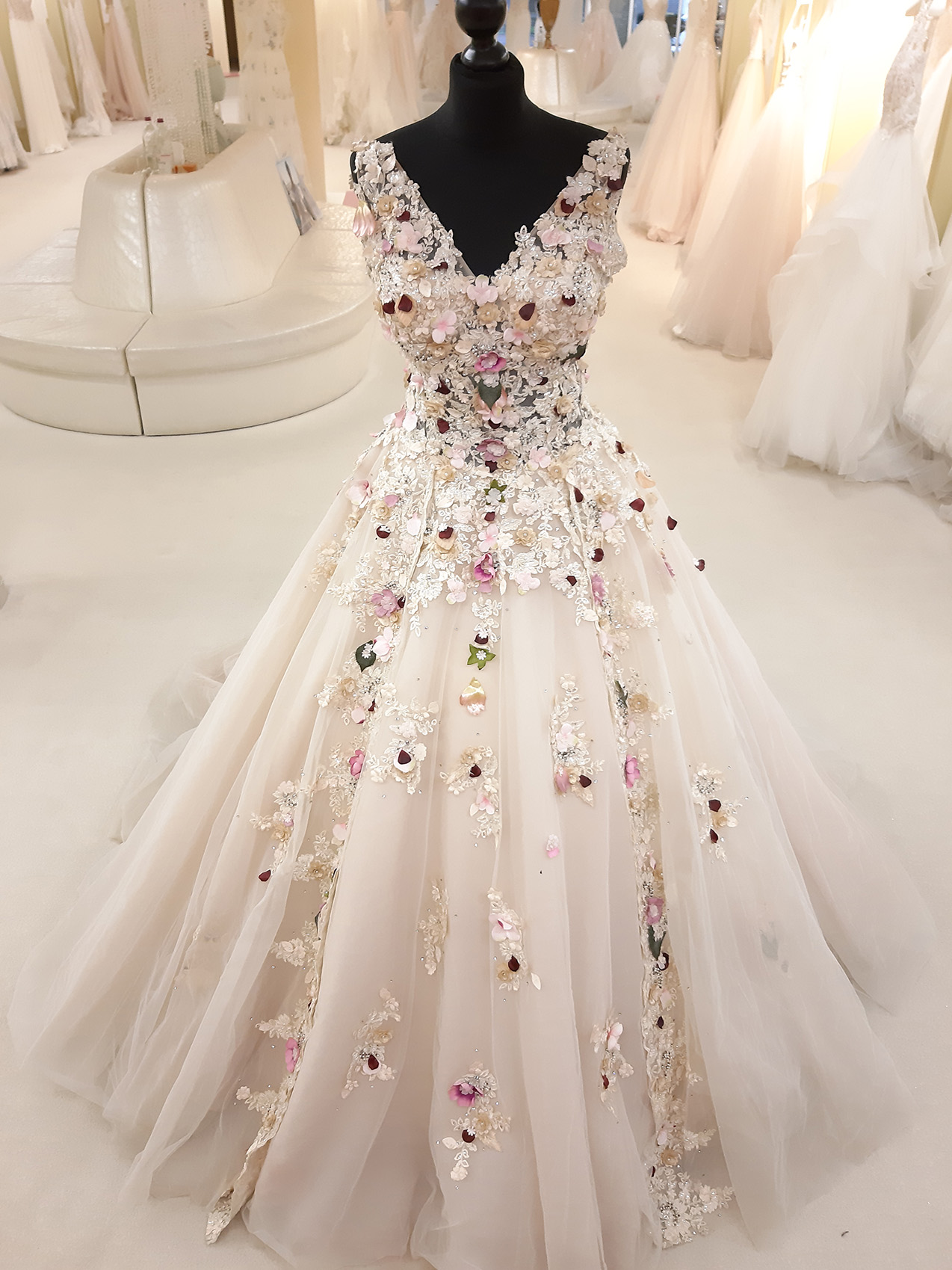 Königinnenkleid Blumenmuster